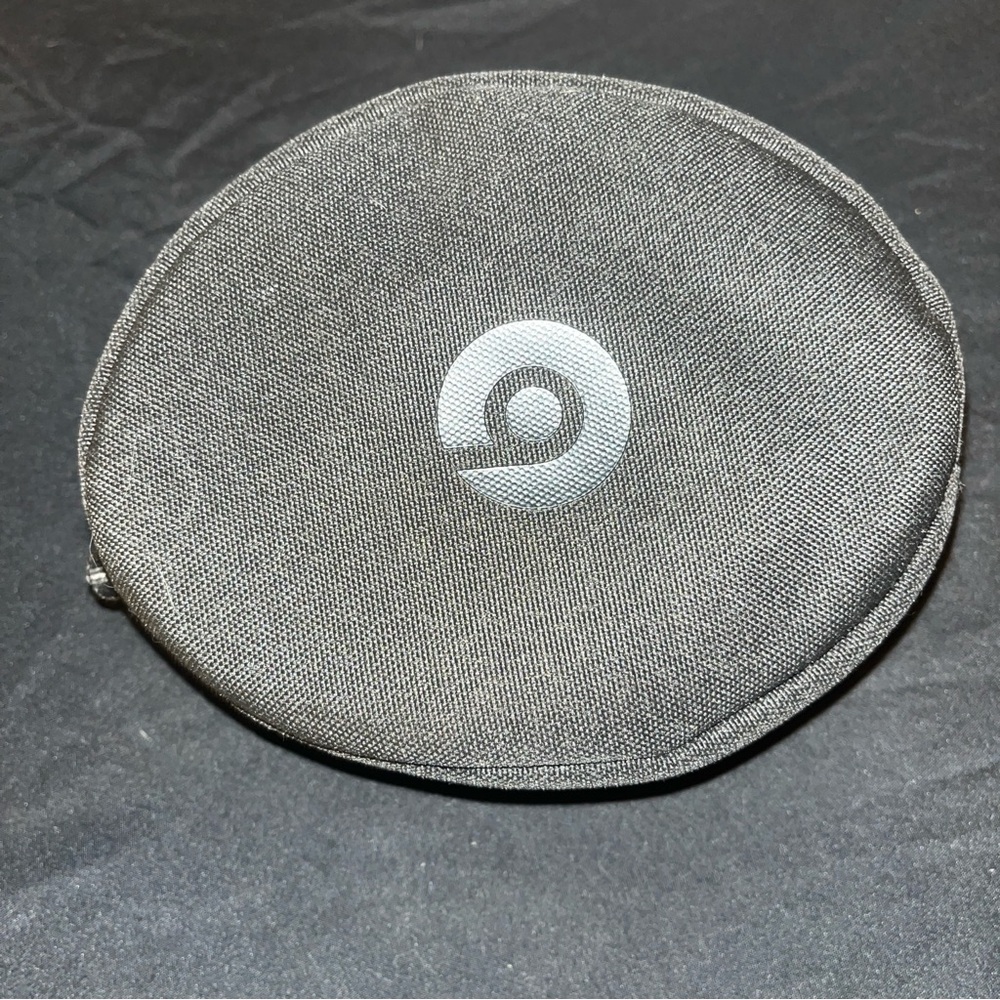 Beats by Dre Headphone Case